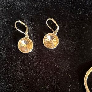 Elegant silver -Tone Crystal Earrings